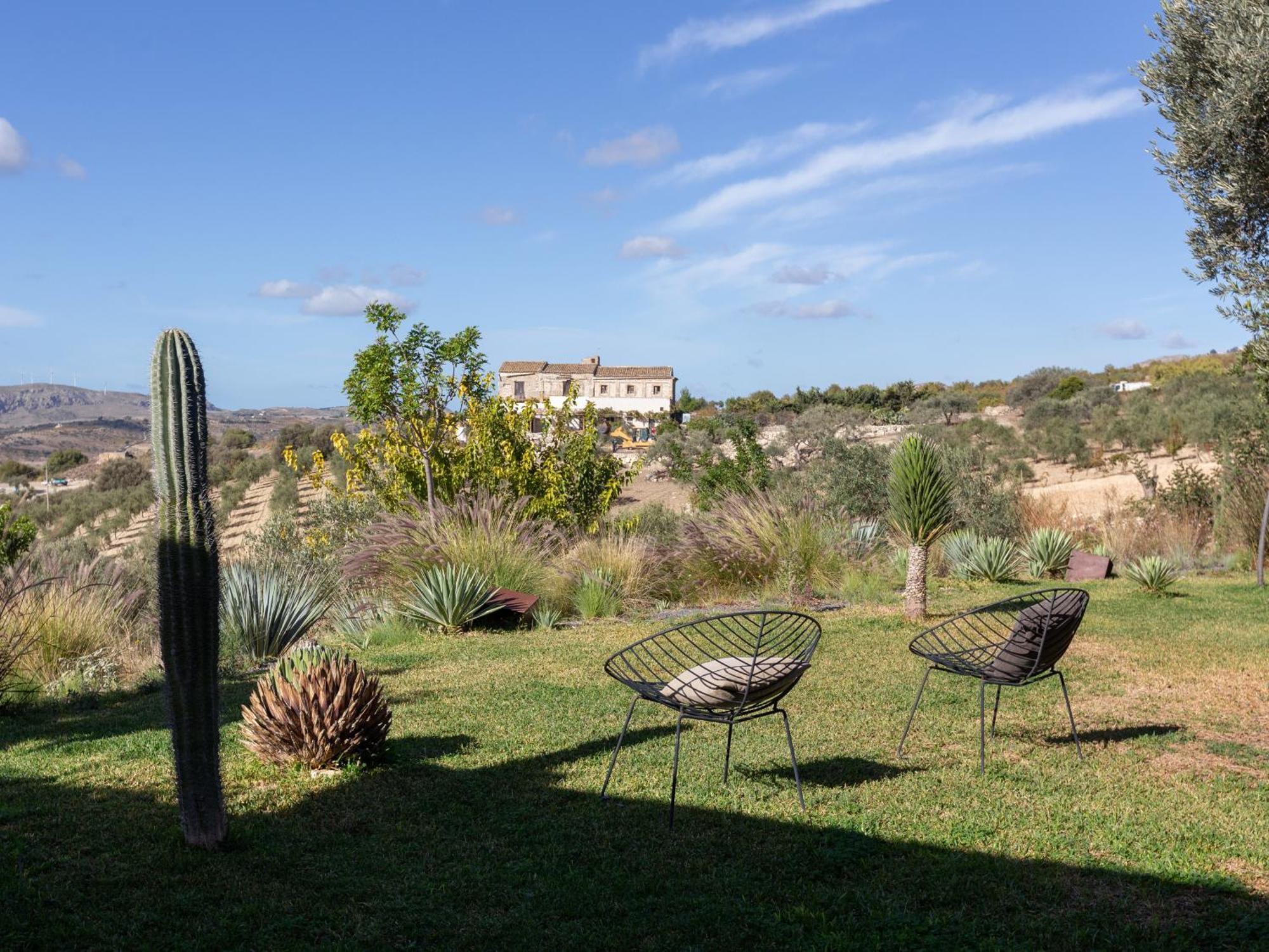 Buahjar Boutique Home Apartment Agrigento Bagian luar foto