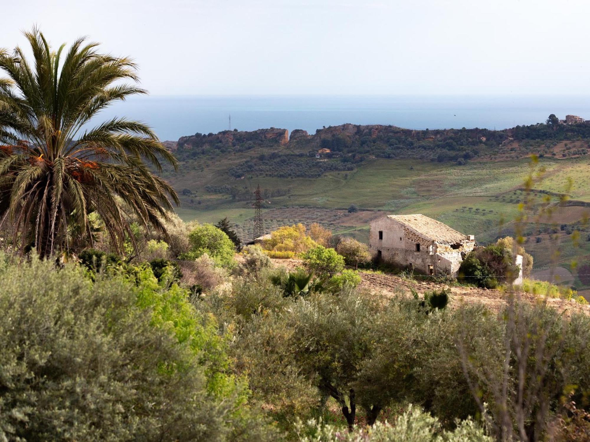 Buahjar Boutique Home Apartment Agrigento Bagian luar foto